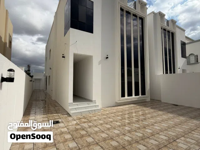 323 m2 5 Bedrooms Villa for Sale in Muscat Amerat