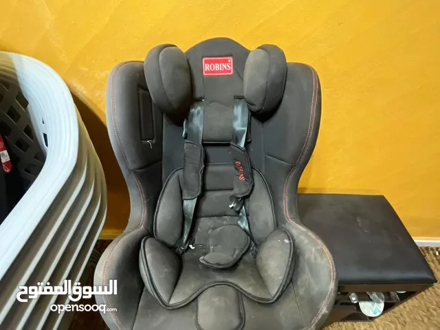 car seats مستعمل ماركة ROBINS
