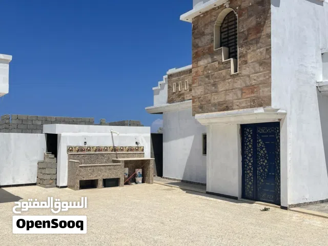 منازل للبيع قريب من التناره زريق مقابل البحر