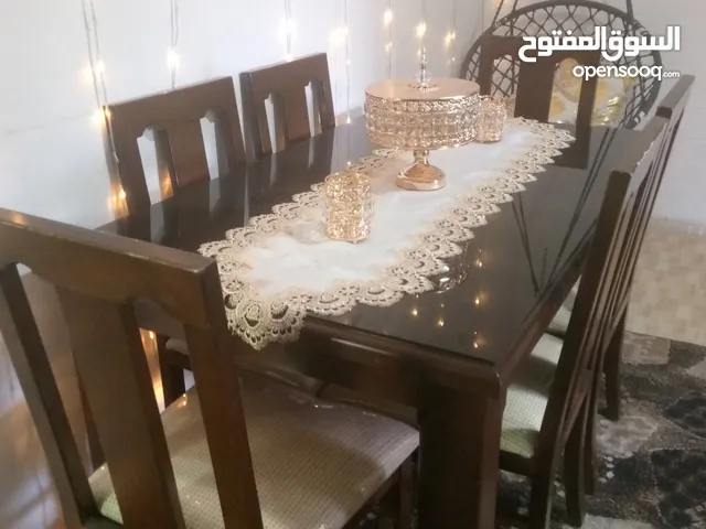 طاولة سفرة خشب زان بالكامل 6 كراسي الكراسي موجود الجيلاتين عليها