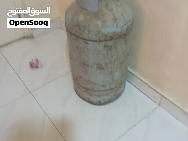 بوتجاز أربعة عيون شبه جديد واسطوانة غاز للبيع المستعجل