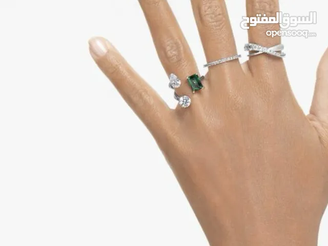 للبيع - خاتم وسوار مجموعة Swarovski Millenia باللون الأخضر (Emerald Green)