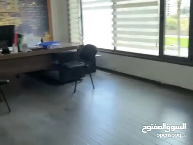 شقة مكتبية مناسبة للشركات بالقرب من كوبري شارع المدار راس حسن