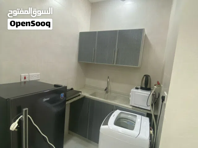 استوديو مفروش بالكامل للإيجار – بوغزال، الزنج Fully Furnished Studio for Rent – Bughazal, Zinj