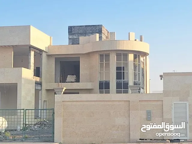 680 m2 More than 6 bedrooms Villa for Sale in Abu Dhabi Madinat Al Riyad
