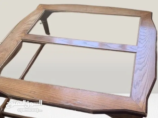 طقم طاولة وسط مع طاولتين جانبيات للبيع