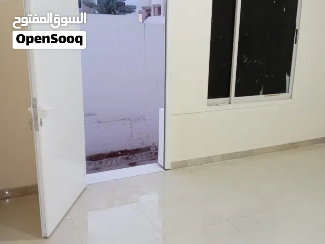 4 m2 1 Bedroom Apartments for Rent in Abu Dhabi Muroor Area