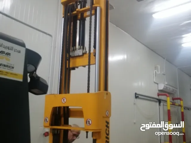 2005 Forklift Lift Equipment in Amman