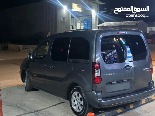 بيجو بارتنر 2017 للبيع