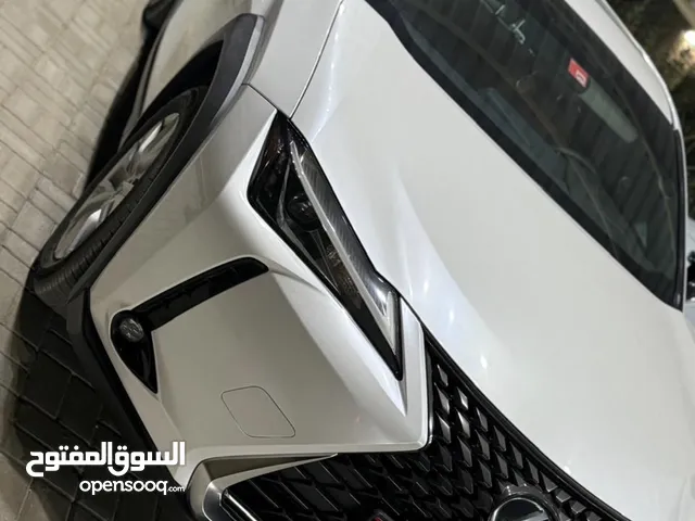 Luxus 2020 ux200 للبيع