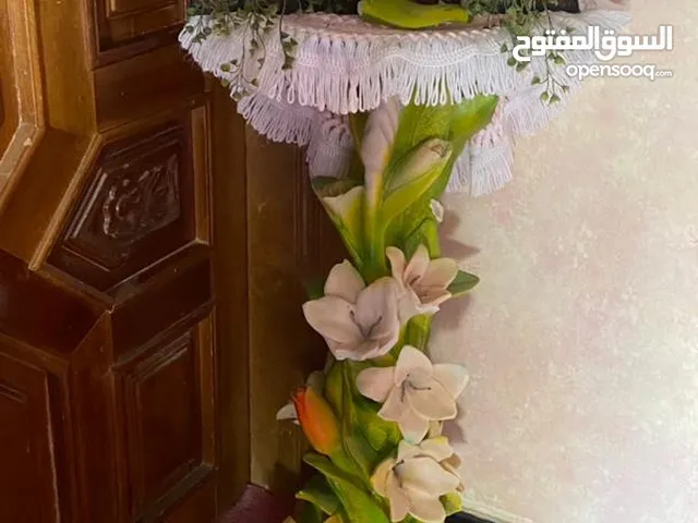 تحفة ورد على مدخل او ركن