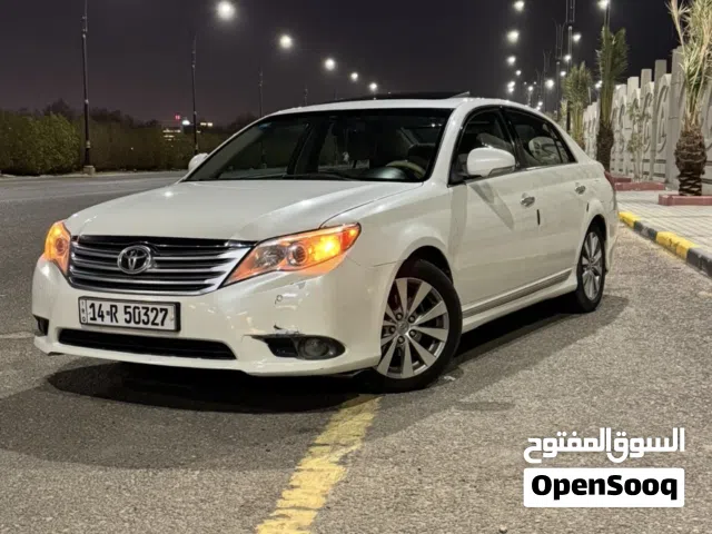 Limited 2011 تويوتا أفالون -