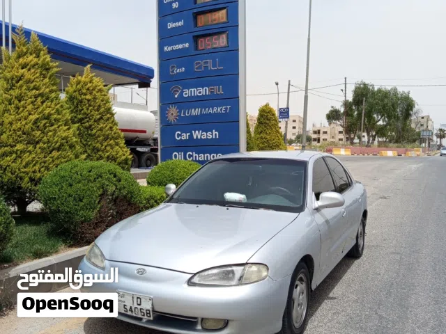 1996 هيونداي افانتي SE