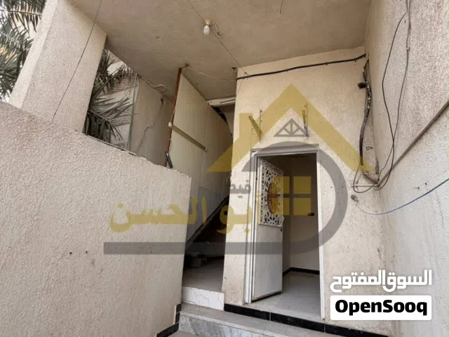 130 m2 2 Bedrooms Apartments for Rent in Basra Tuwaisa