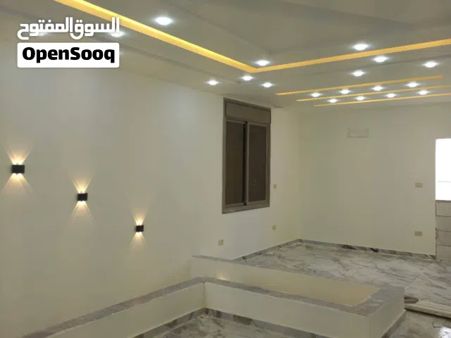 طابق اخير مع رووف 218م للبيع جنوب كليه الطب والصيدلة لجامعة اليرموك