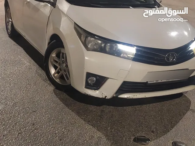 ما شاءالله تيوتا نضيفه استعمال خفيف كلشي شغال إعفاء 81 فيها