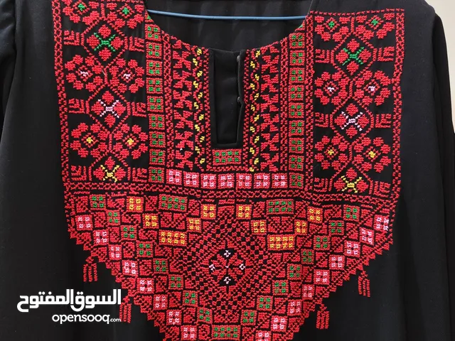 ثوب تطريز يدوي جديد