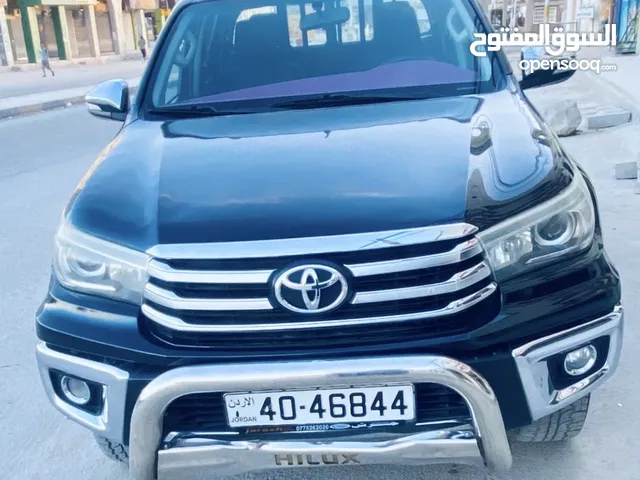 Used Toyota Hilux in Zarqa