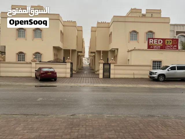300 m2 5 Bedrooms Villa for Rent in Dhofar Salala