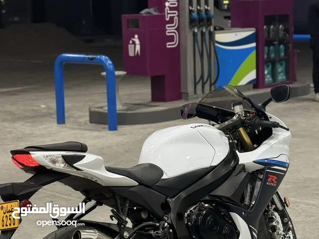 سوزوكي 750cc  2023 حالة وكالة ممشى قليل