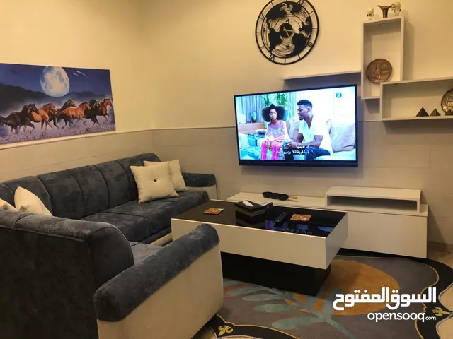 شقه وستوديو مفروشه((تسويه)للايجار الشهري ب عبدون من الماللك