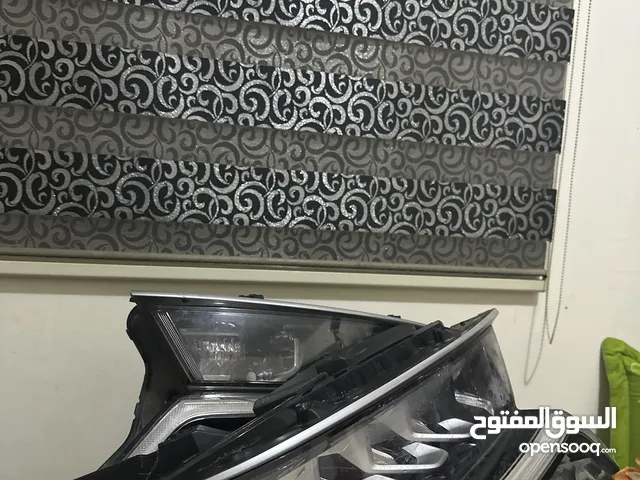 زوج لايتات اماميه سورينتو موديل 2023 وارد خليجي اصلي وكاله ( الملاحظات مكتوبه بالاعلان )