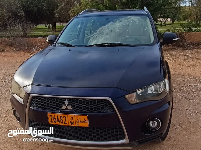 Used Mitsubishi Outlander in Al Dakhiliya