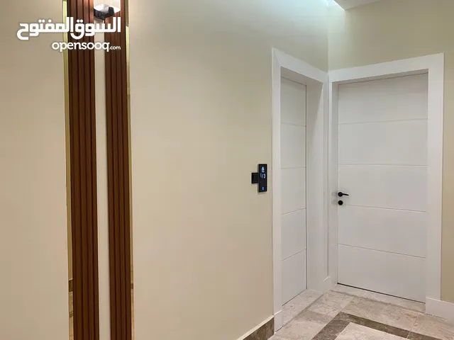 170 m2 5 Bedrooms Apartments for Sale in Al Khobar Al Khuzama