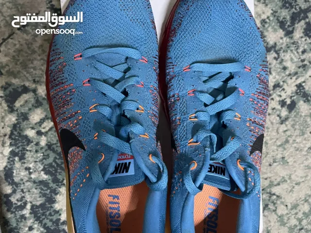 حذاء نايكي