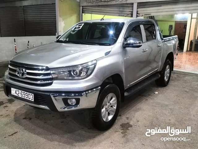 Used Toyota Hilux in Amman