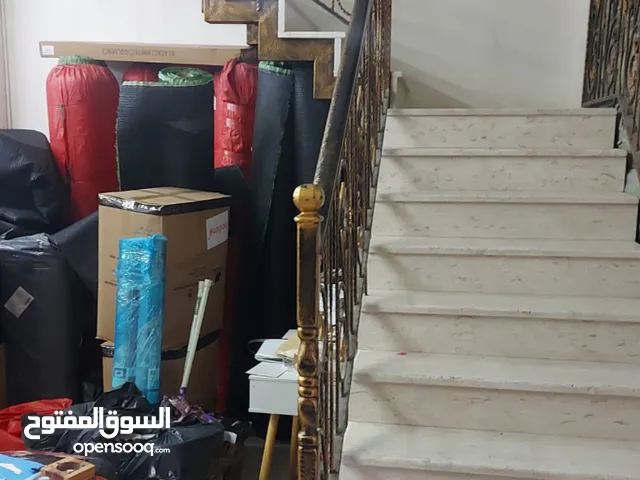 مخازن مساحة ممتازه عدد 2 مع سدة كبيرة تصلح مخازن ومكتب