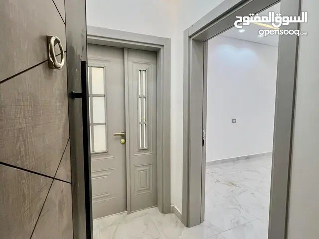120 m2 3 Bedrooms Apartments for Rent in Tripoli Ain Zara
