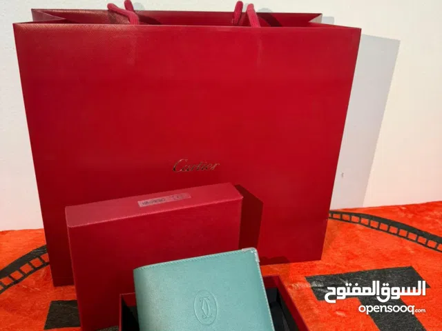 محفظة كارتير موست لون جدا مميز