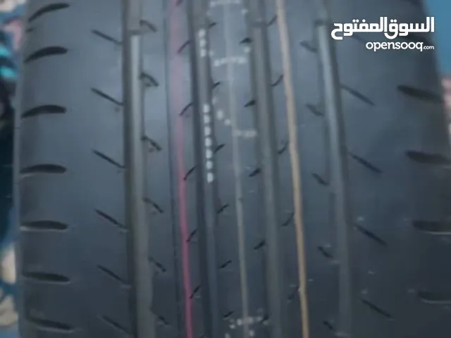 Other 17 Tyre & Rim in Sana'a
