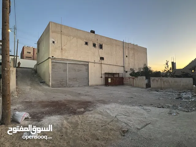 مخازن ومستودعات للبيع