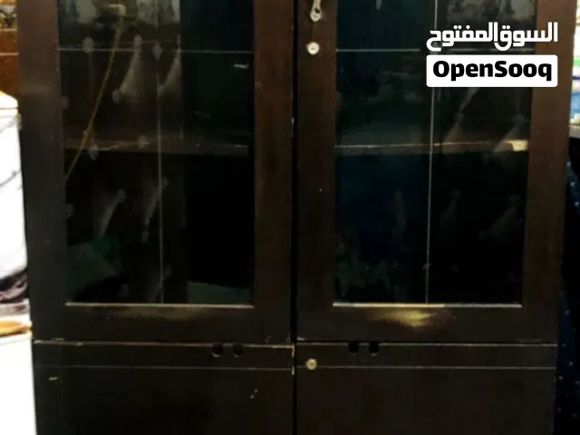 مكتبه خشب ماليزي مستخدم نظيف الطول مترين والعرض متر ونص
