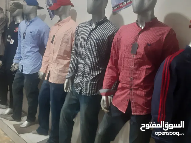 3محلات جنب بعض في شارع الخليفة المأمون مصر الجديدة جنب بنزينة موبايل