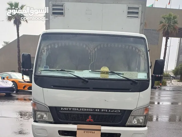 ايجار هاف لوري مع سائق اوبدون سائق يومي اوسبوعي اوشهري سياره مقفل