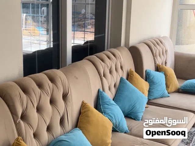 اثاث مستعمل للصاله مع ستائر