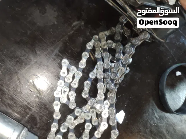 بكرة عشرة غيار حنزير مستعمل خفيف  بوكس بس برغي واحد ما بركب او برغي طويل ول النقالة البرغي ضايع