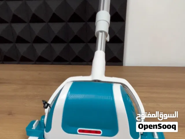 منظفة زجاج وارضيات شحن