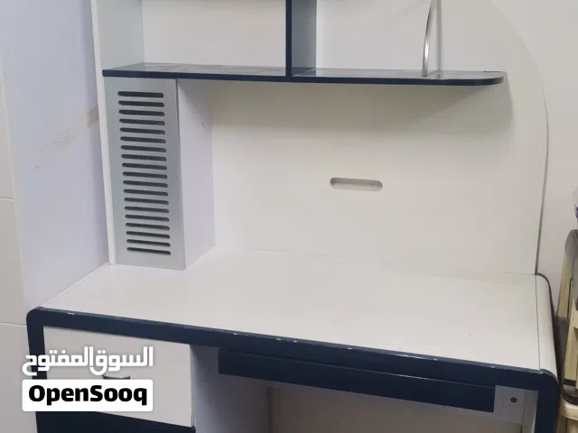 غرفة نوم شبابية مع فرشه للبيع