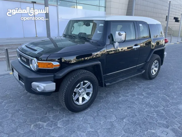 Used Toyota FJ in Farwaniya