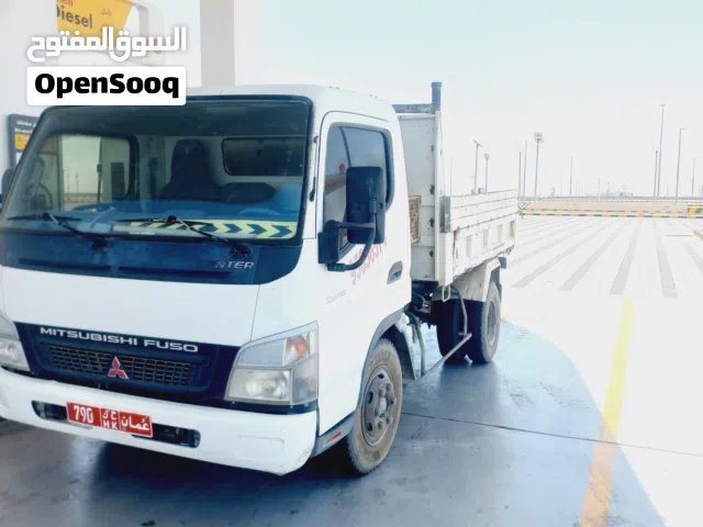 2010 ميتسوبيشي كانتر