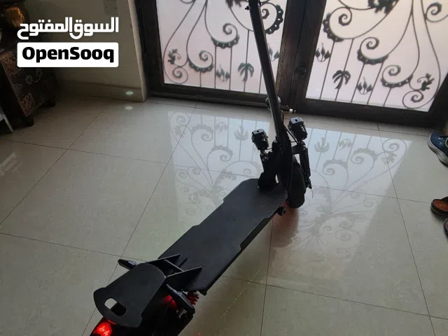 سكوتر كهربائي (إستخدامها أقل من شهر) Electric Scooter (used for less than a month)