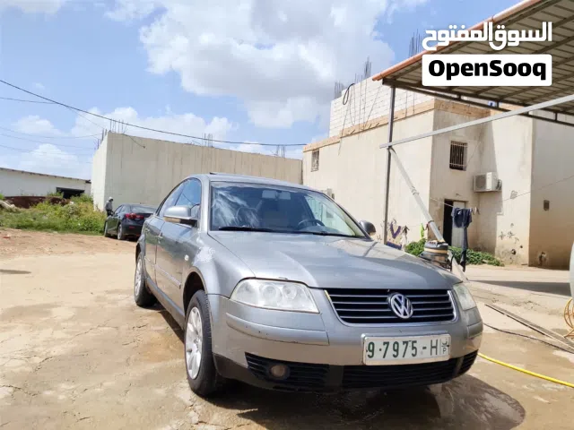 2005 Volkswagen Passat Standard