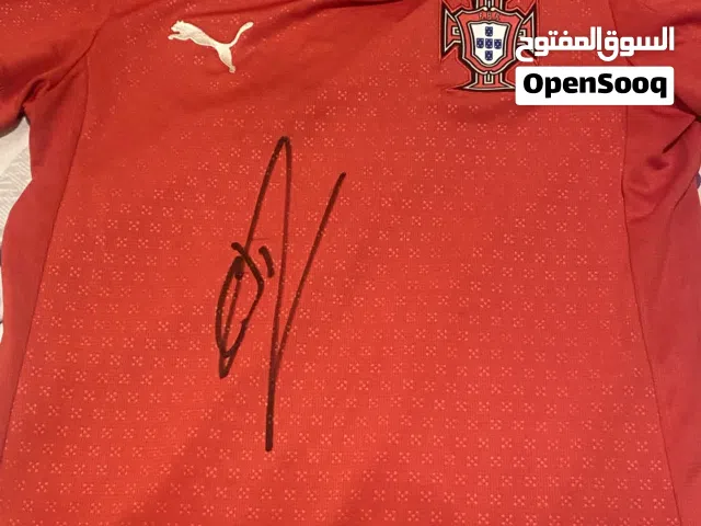 Portugal shirt signed by Ronaldo with video proof