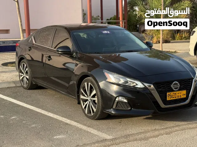 2019 نيسان التيما SR
