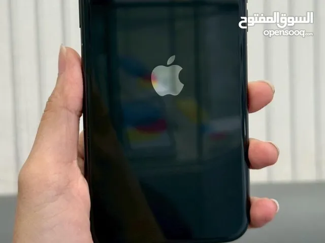 ايفون 11 للبيع بحالة الوكاله بسعر مغري