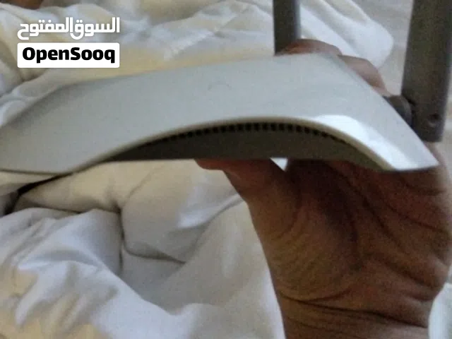 راوتر مقوي للنت وجهاز سيرفر للتلفزيون